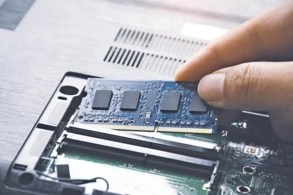 博远策略 存储爆发，千亿龙头净利狂飙近20倍